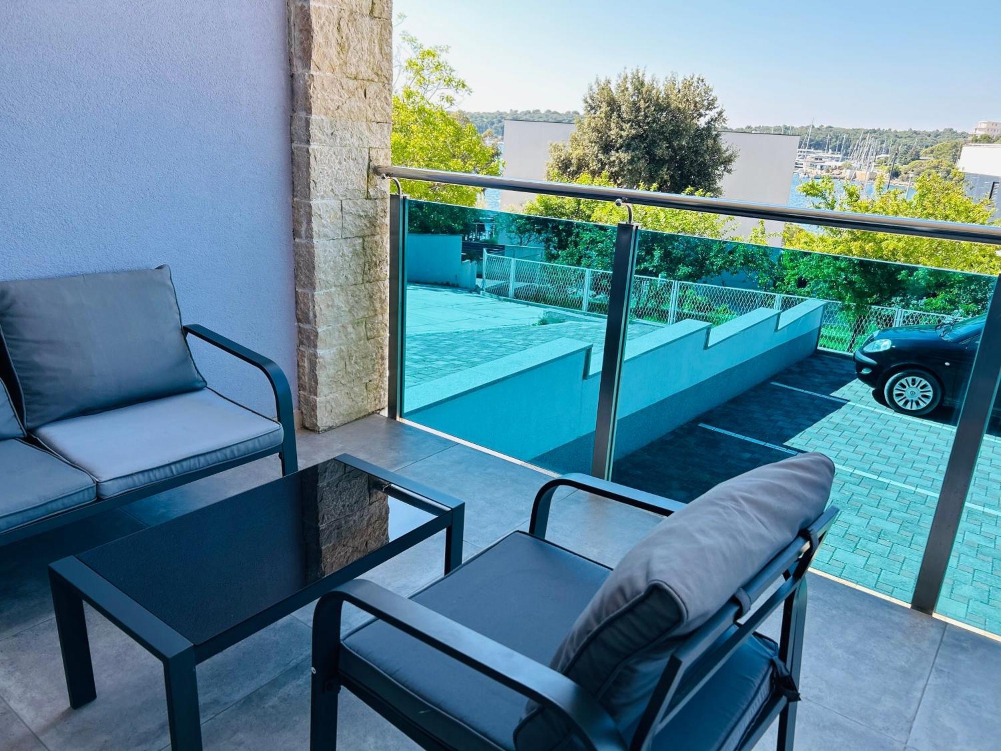 Seascape Residence Pjescana Uvala Exterior photo